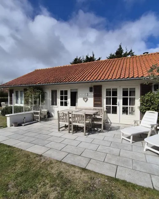 Zwaluwnest ein freistehendes Ferienhaus für 8 Personen in Cadzand-Bad direct am Meer